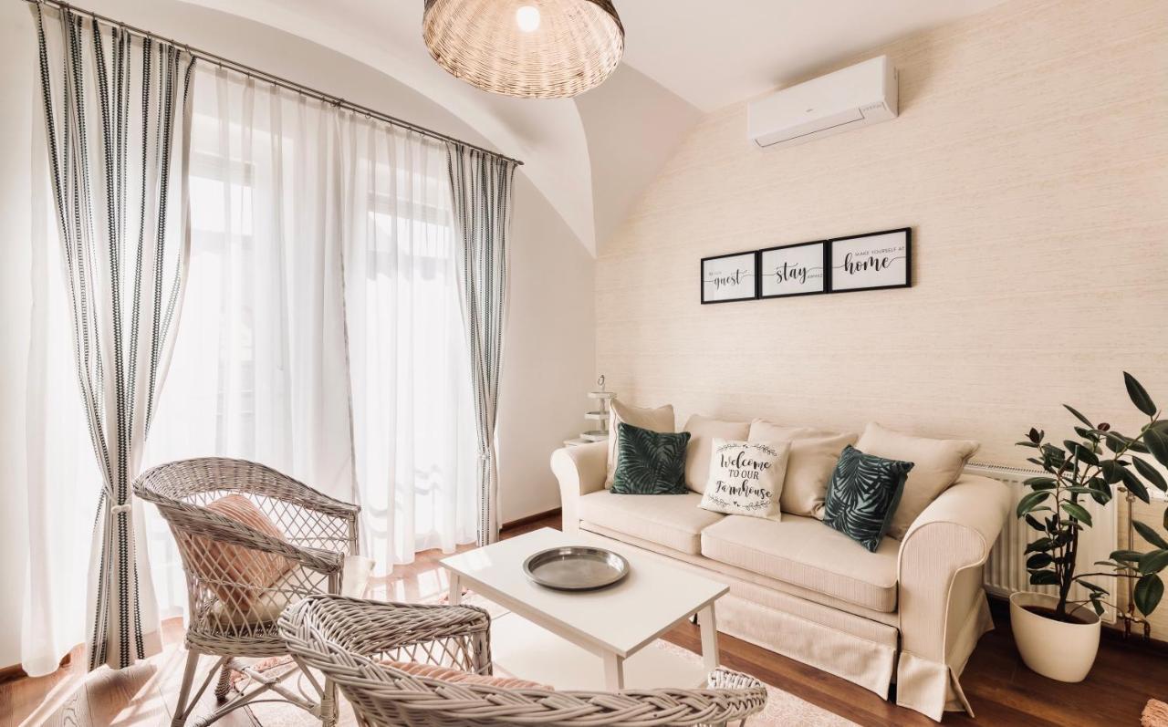 Monarchia Cottage Apartman Mosonmagyaróvár 外观 照片