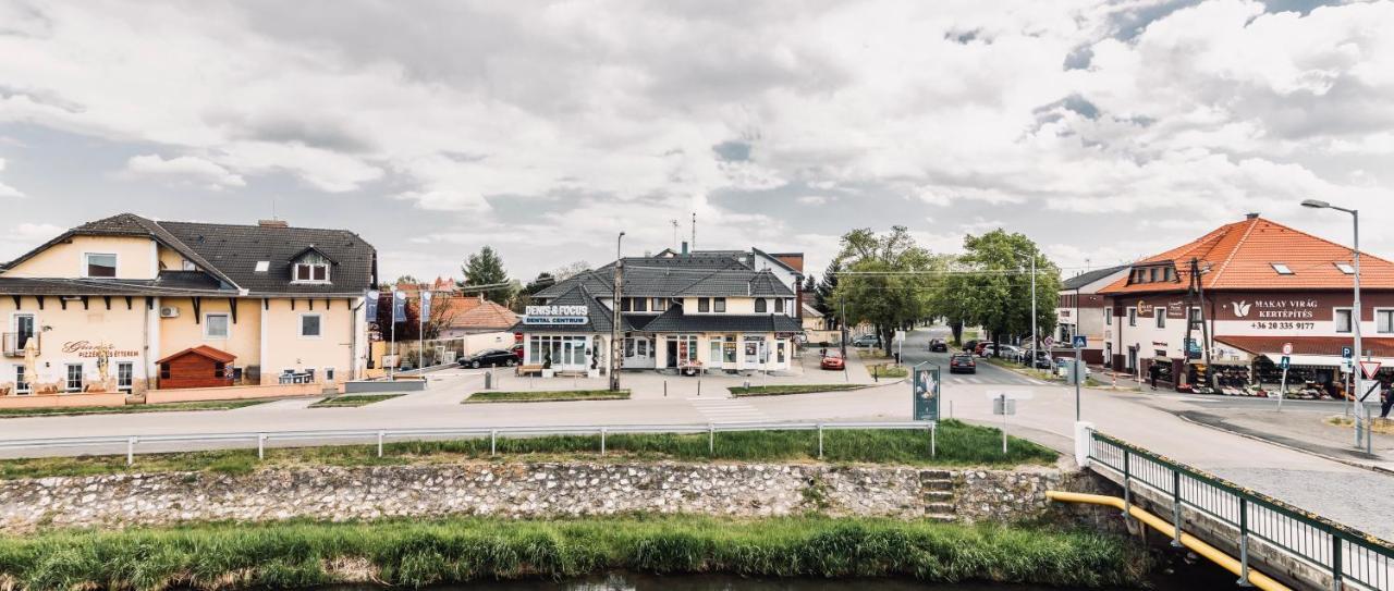 Monarchia Cottage Apartman Mosonmagyaróvár 外观 照片